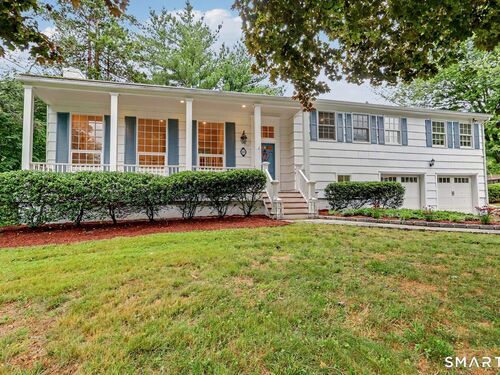  single family home for sale located at 10 Old Field Place, Norwalk, CT 06853