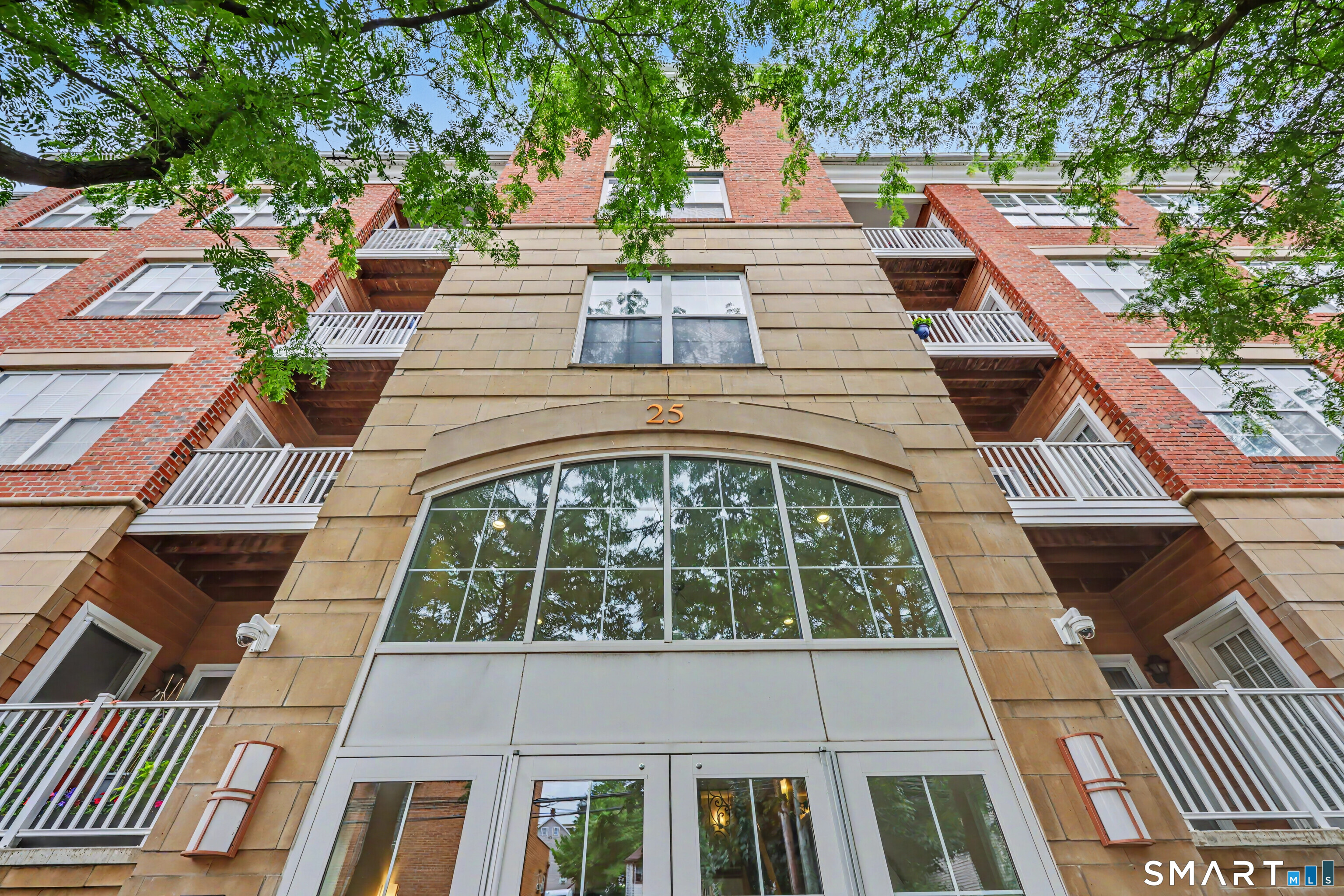 25 Adams Avenue, 409, Stamford, CT 06902 | For Sale at $595,000