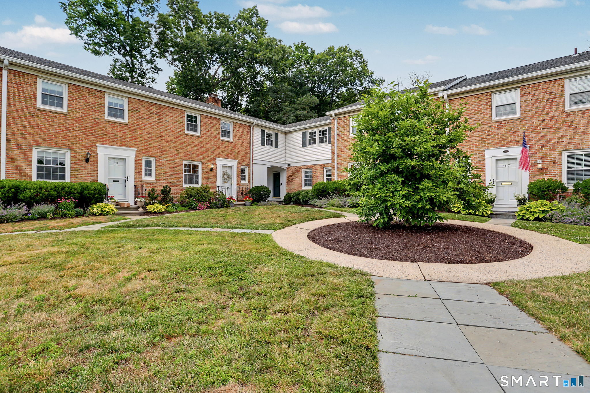 113 Heritage Hill Road, 113, New Canaan, CT 06840 | For Sale at $899,000