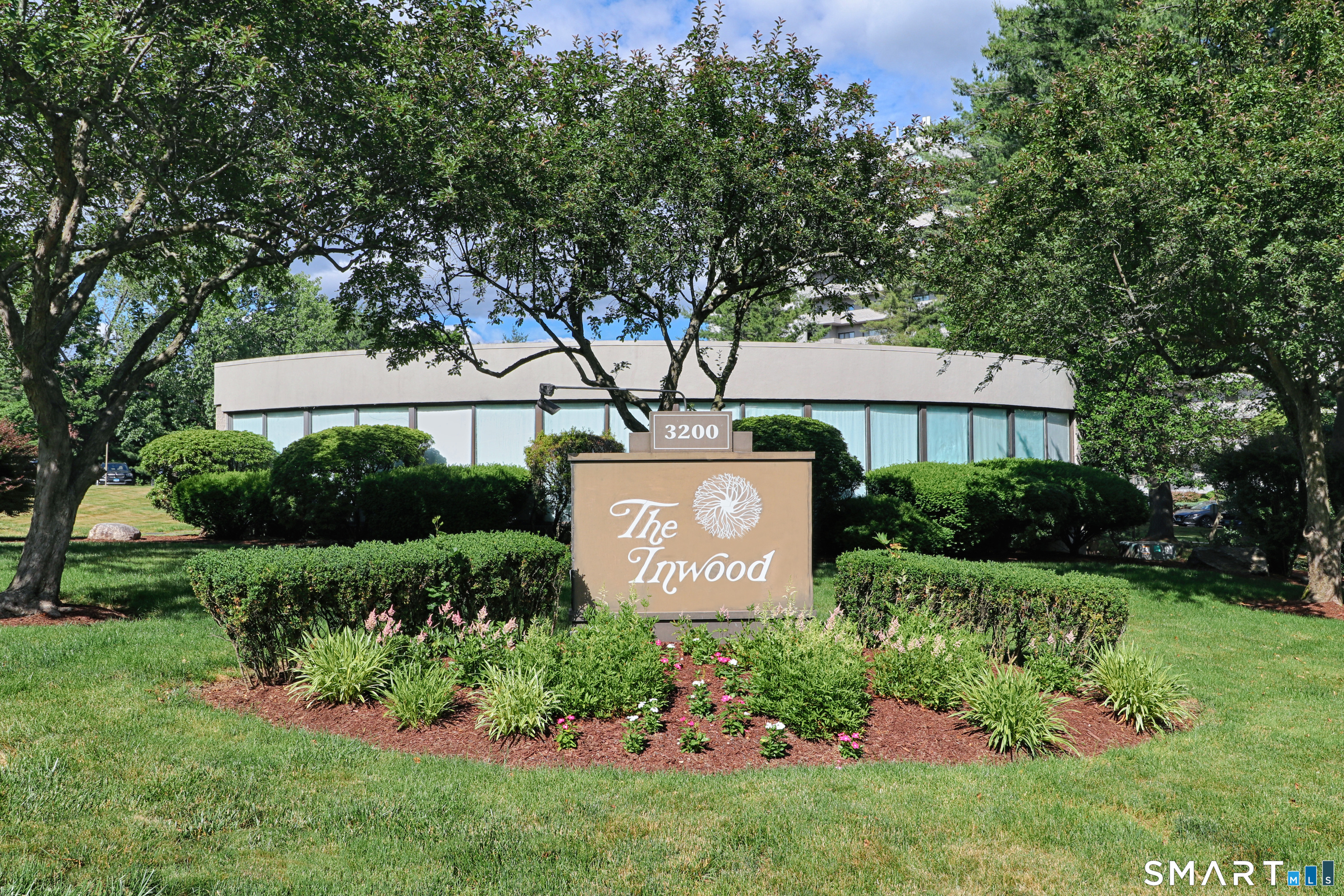 3200 Park Avenue, 9d1, Bridgeport, CT 06604 | For Sale at $399,000