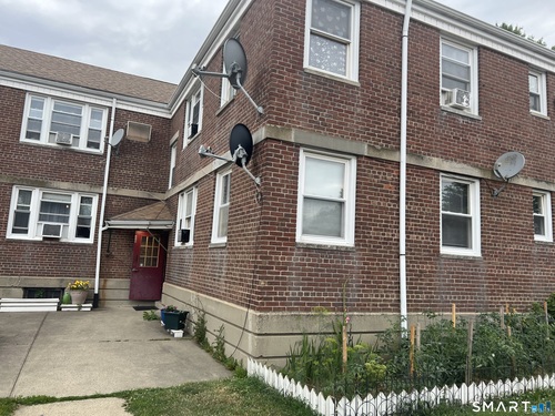  co-op home for sale located at 440 Success , Bld 86 Avenue, 15, Bridgeport, CT 06610