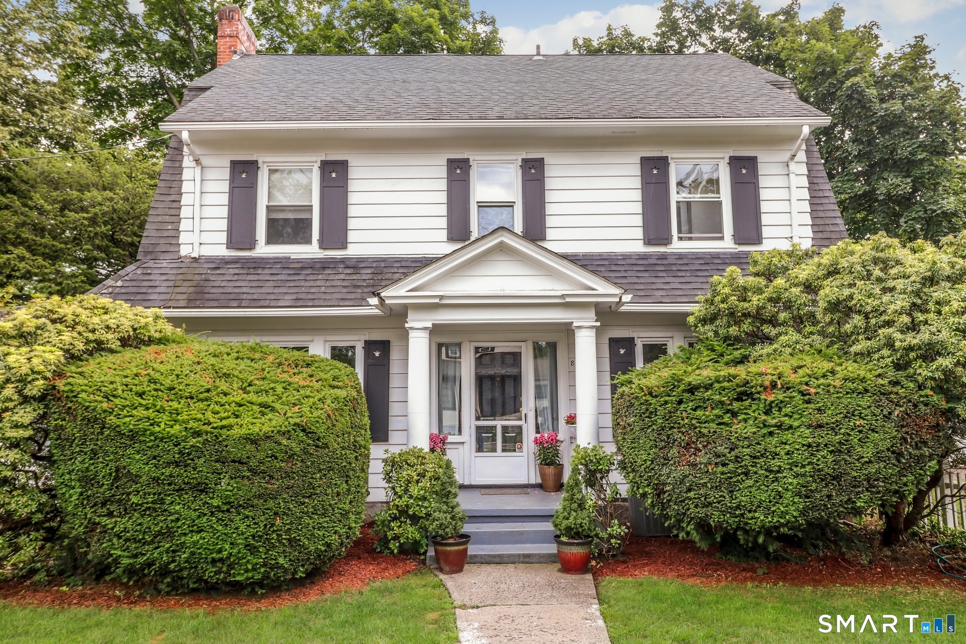 875 Cleveland Avenue, Bridgeport, CT 06604 | For Sale at $739,900