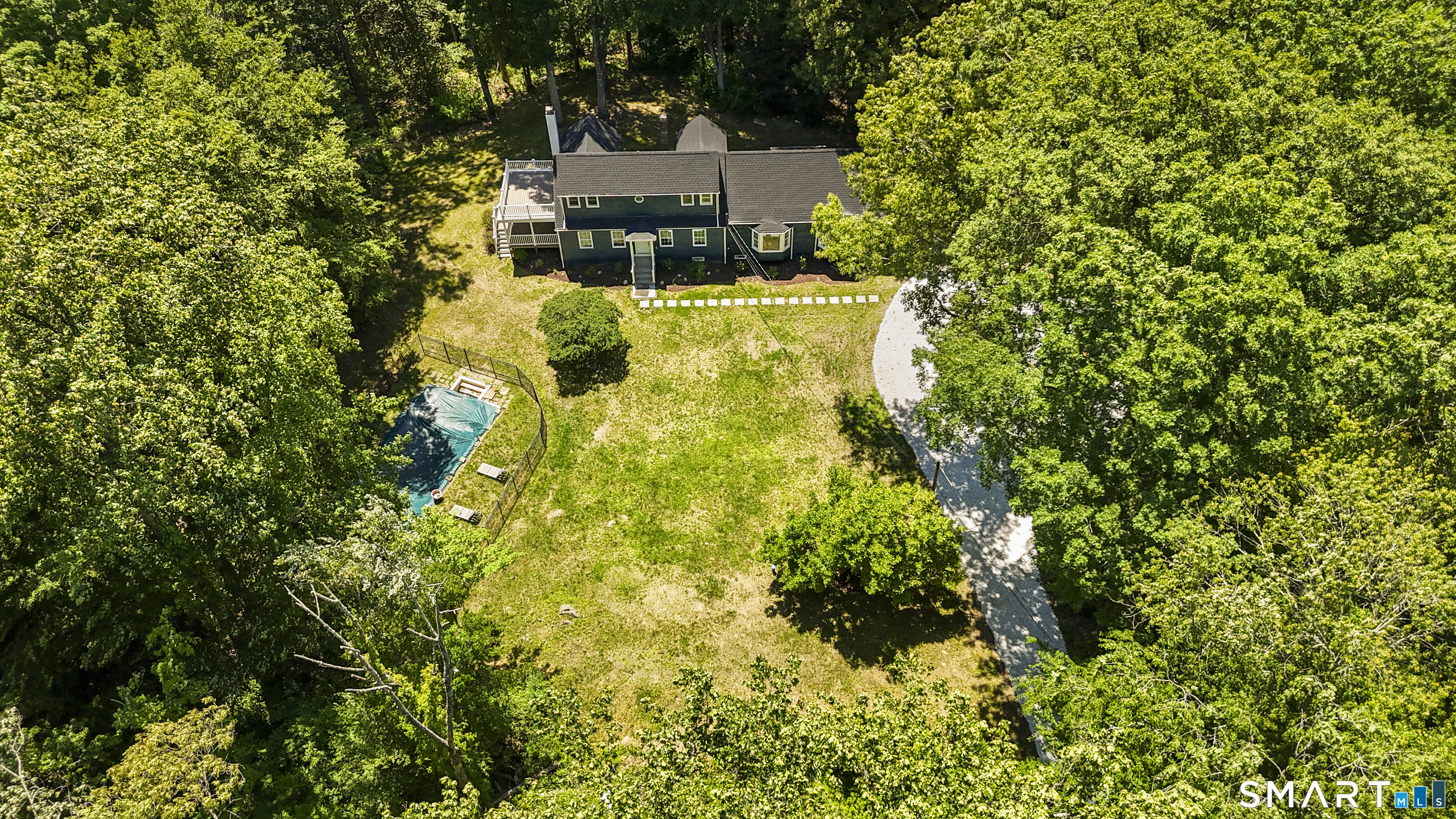 33 Old Stagecoach Road, Redding, CT 06896 | For Sale at $1,150,000