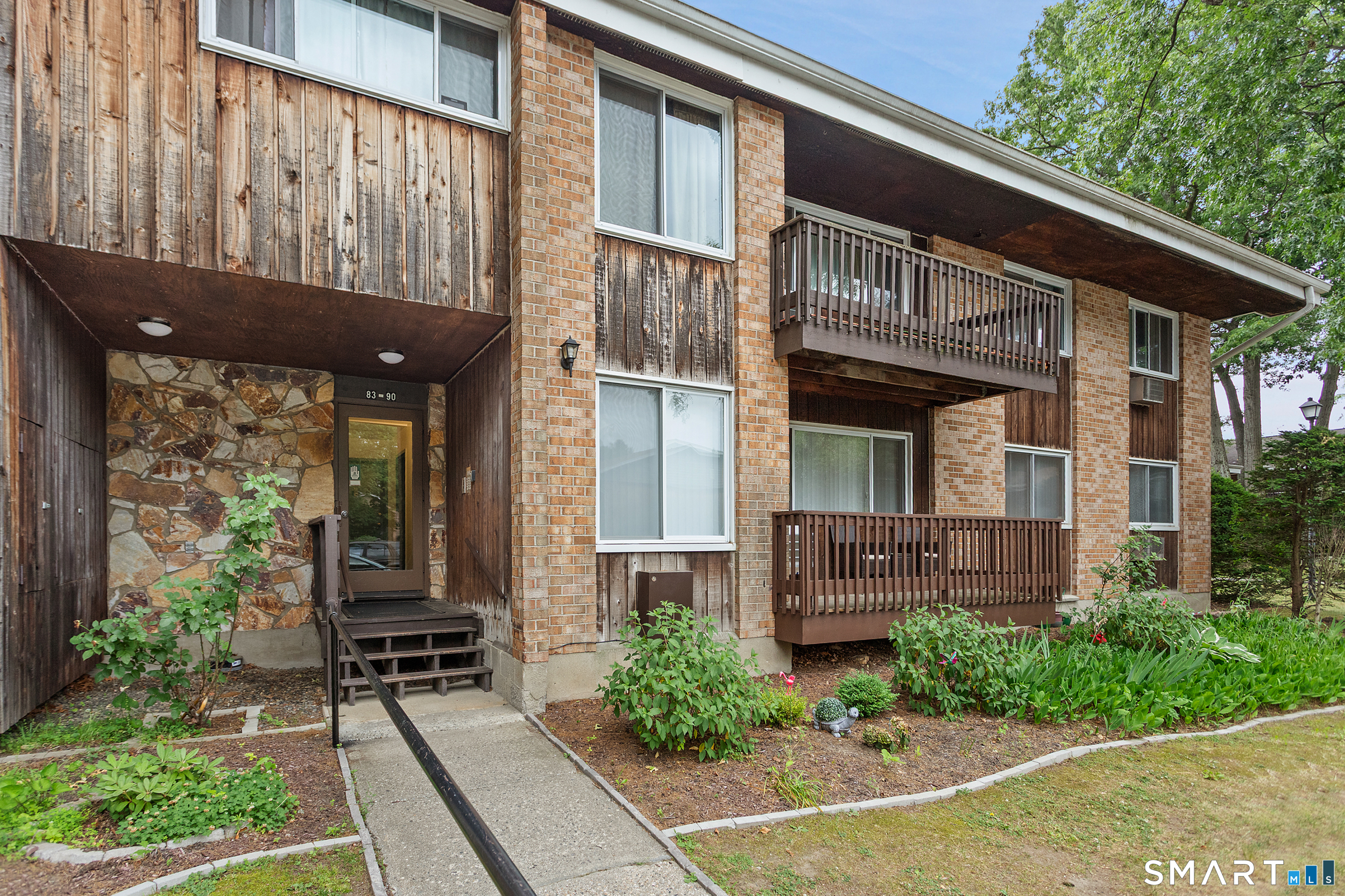 333 Vincellette Street, 83, Bridgeport, CT 06606 | For Sale at $260,000