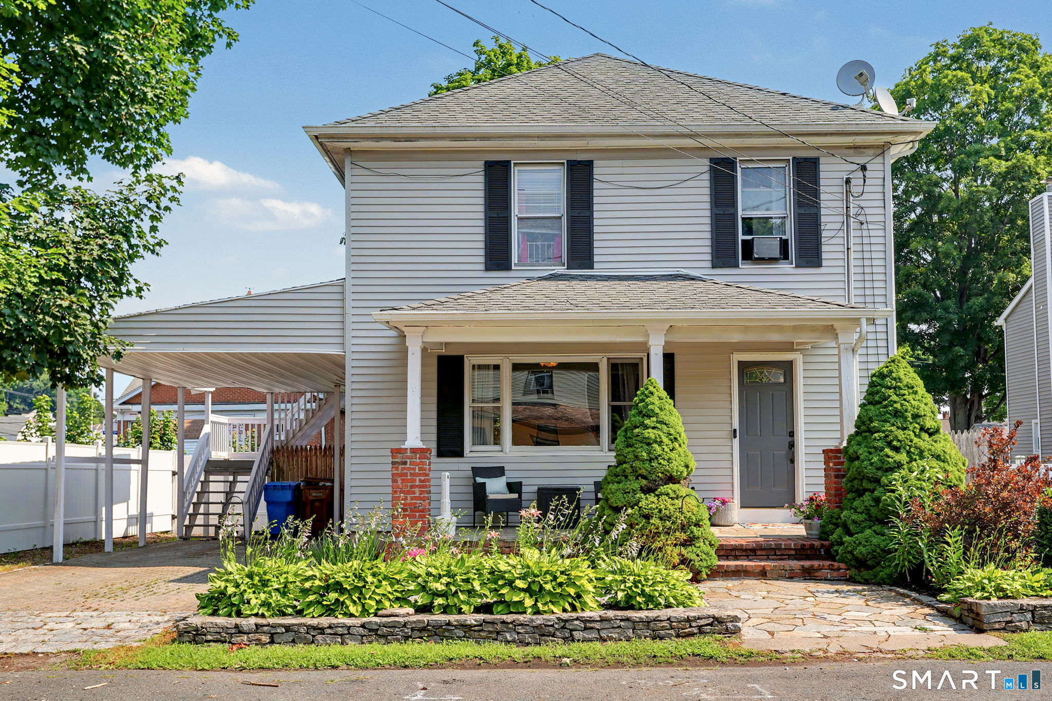 14 Wallace Street, Shelton, CT 06484 | For Sale at $469,900