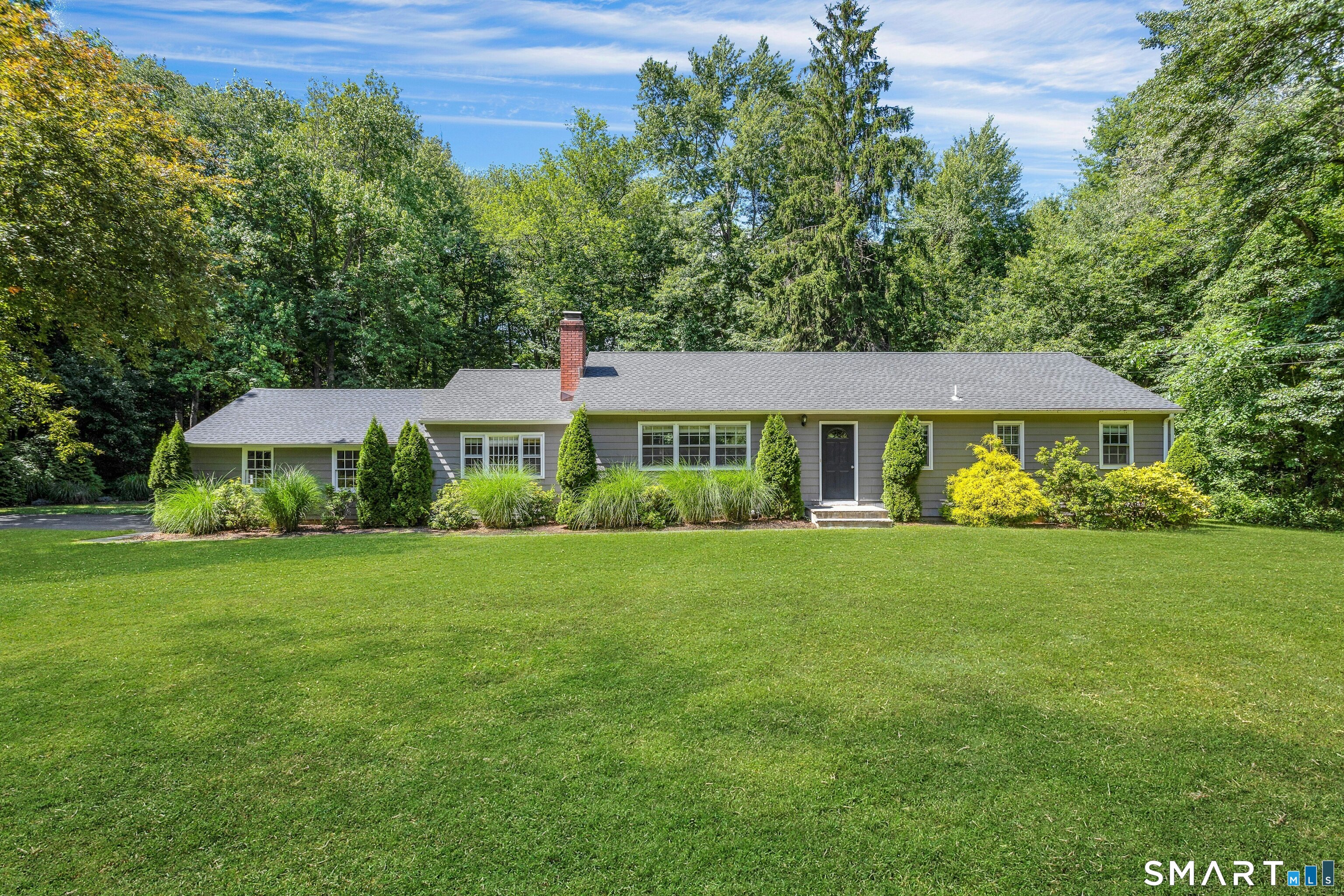 195 Range Road, Wilton, CT 06897 | For Sale at $879,000