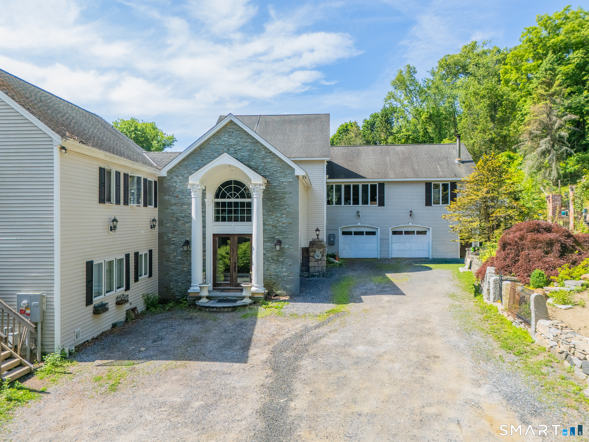34 West Street, Newtown, CT 06470 | For Sale at $1,300,000