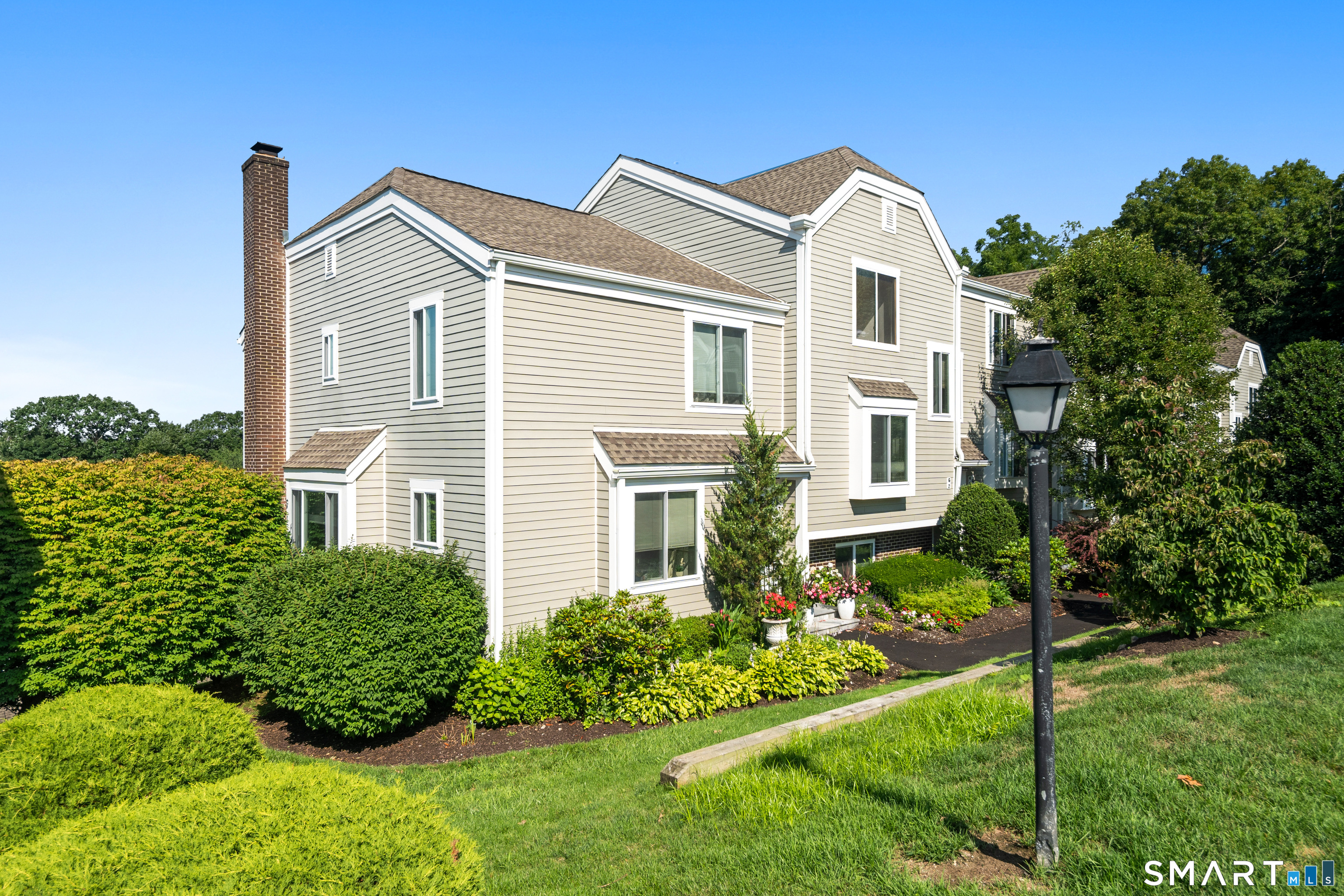 71 Aiken Street, g2, Norwalk, CT 06851 | For Sale at $440,000