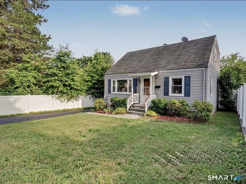  single family home for sale located at 101 Soundview Avenue, Fairfield, CT 06825