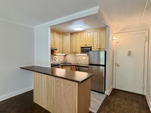  condo home for sale located at 27 Northill Street, 3m, Stamford, CT 06907
