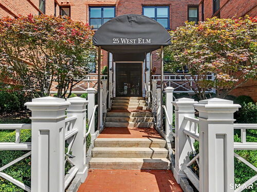  condo home for sale located at 25 West Elm Street, 37, Greenwich, CT 06830