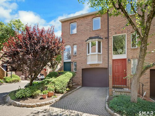 townhouse condo for sale located at 118 Forest Street, 118, Stamford, CT 06901