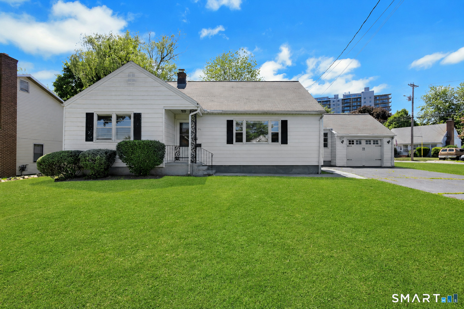 371 Northfield Drive, Bridgeport, CT 06606 | For Sale at $525,000