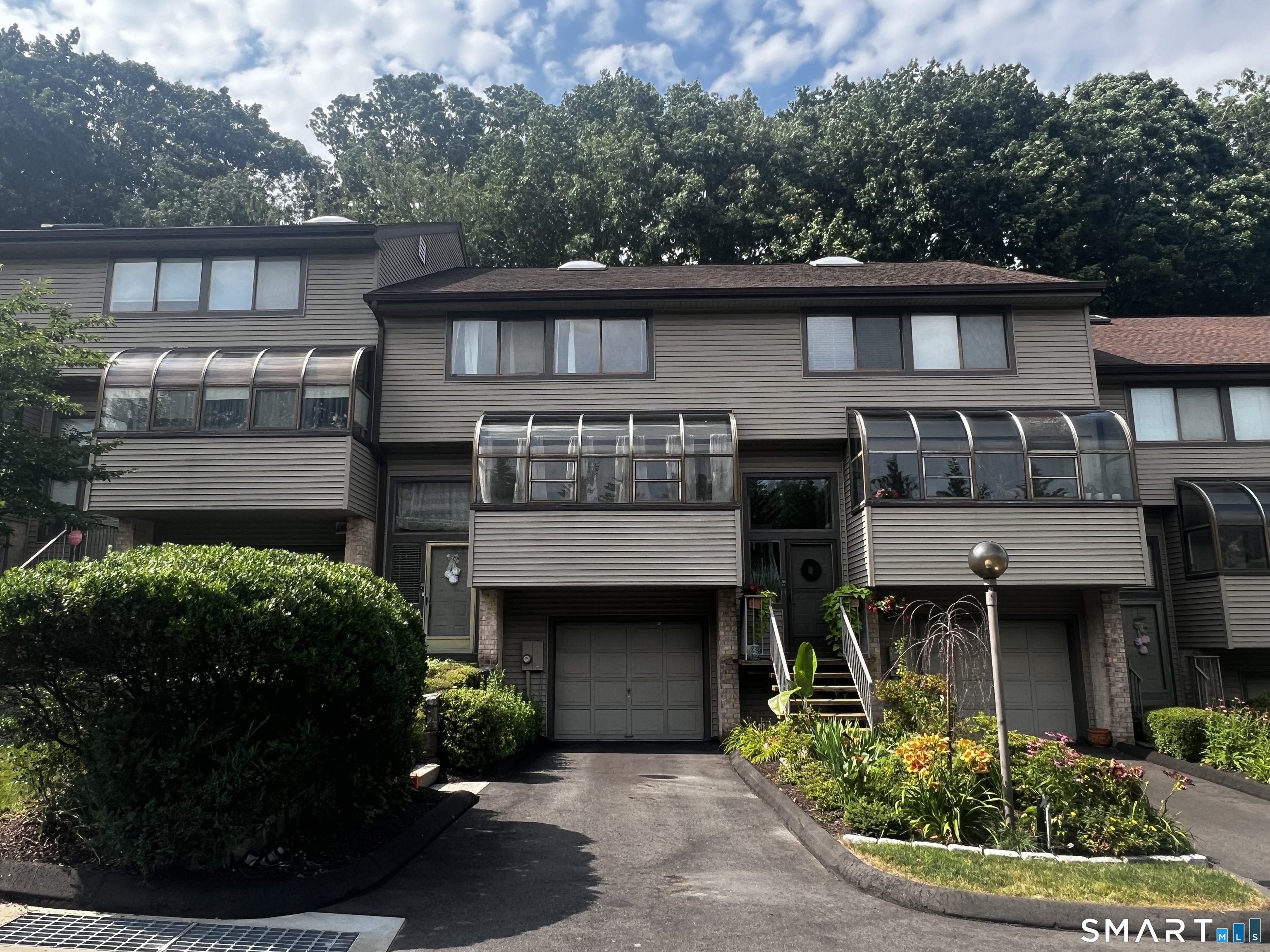 2539 Bedford Street, 38c, Stamford, CT 06905 | For Sale at $694,000