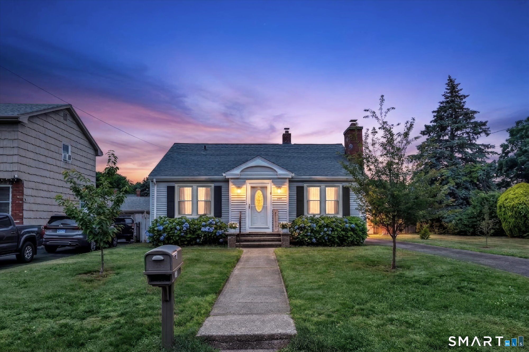 207 Third Avenue, Stratford, CT 06615 | For Sale at $639,000