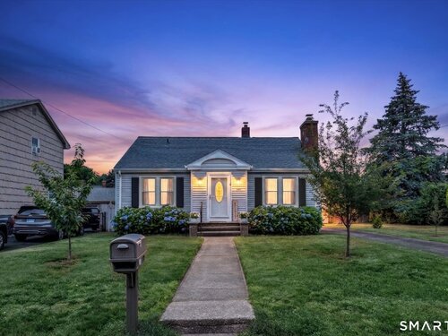  single family home for sale located at 207 Third Avenue, Stratford, CT 06615