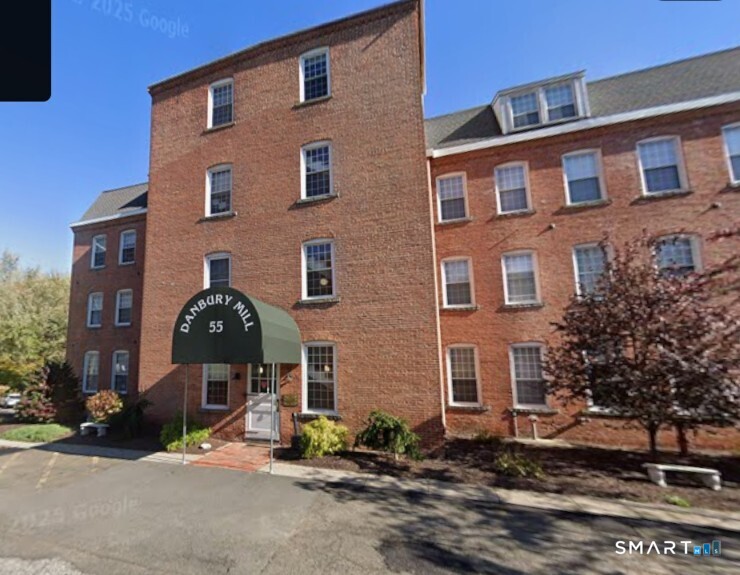55 Oil Mill Road, 22, Danbury, CT 06810 | For Sale at $225,000