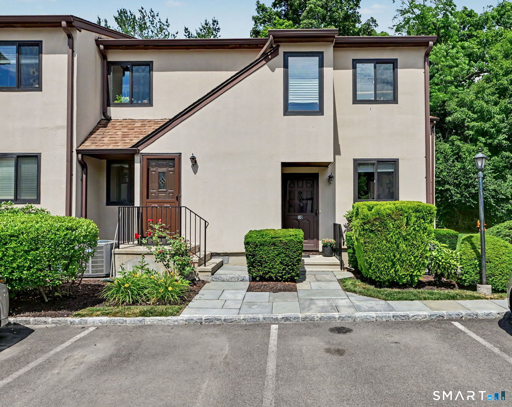 16 Bouton Street East, 10, Stamford, CT 06907 | For Sale at $515,000