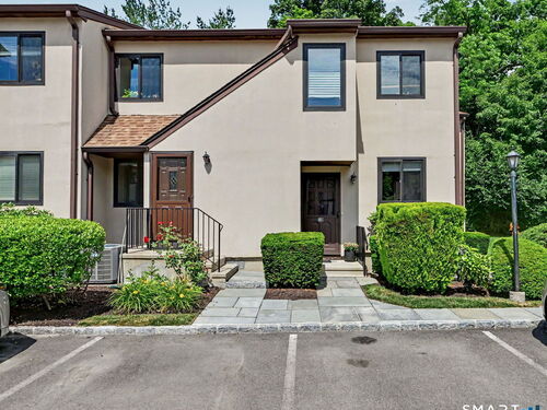  condo home for sale located at 16 Bouton Street East, 10, Stamford, CT 06907