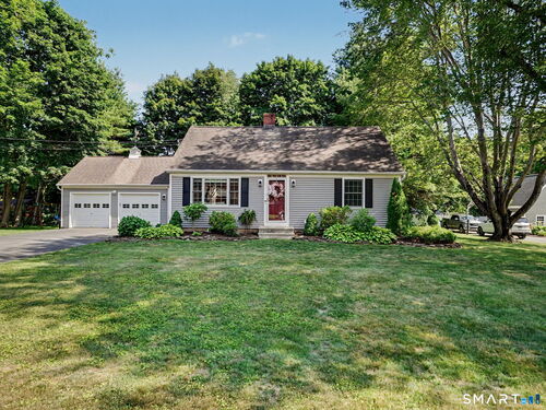  single family home for sale located at 10 Elizabeth Street, Newtown, CT 06470