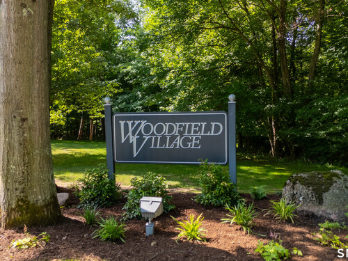  townhouse condo for sale located at 192 Glengarry Road, 192, Fairfield, CT 06825