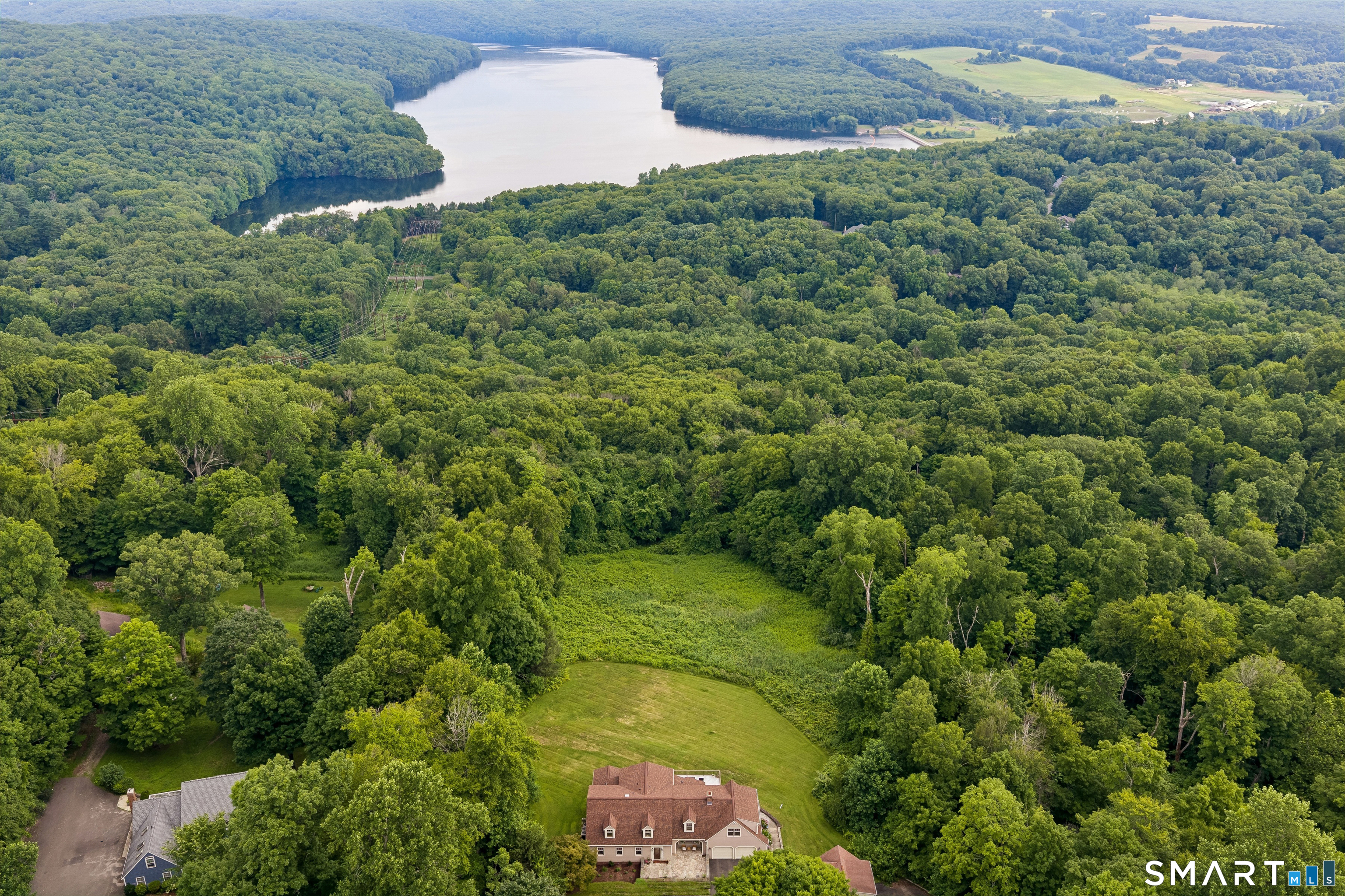 8 Horseshoe Ridge Road, Newtown, CT 06482 | For Sale at $1,050,000