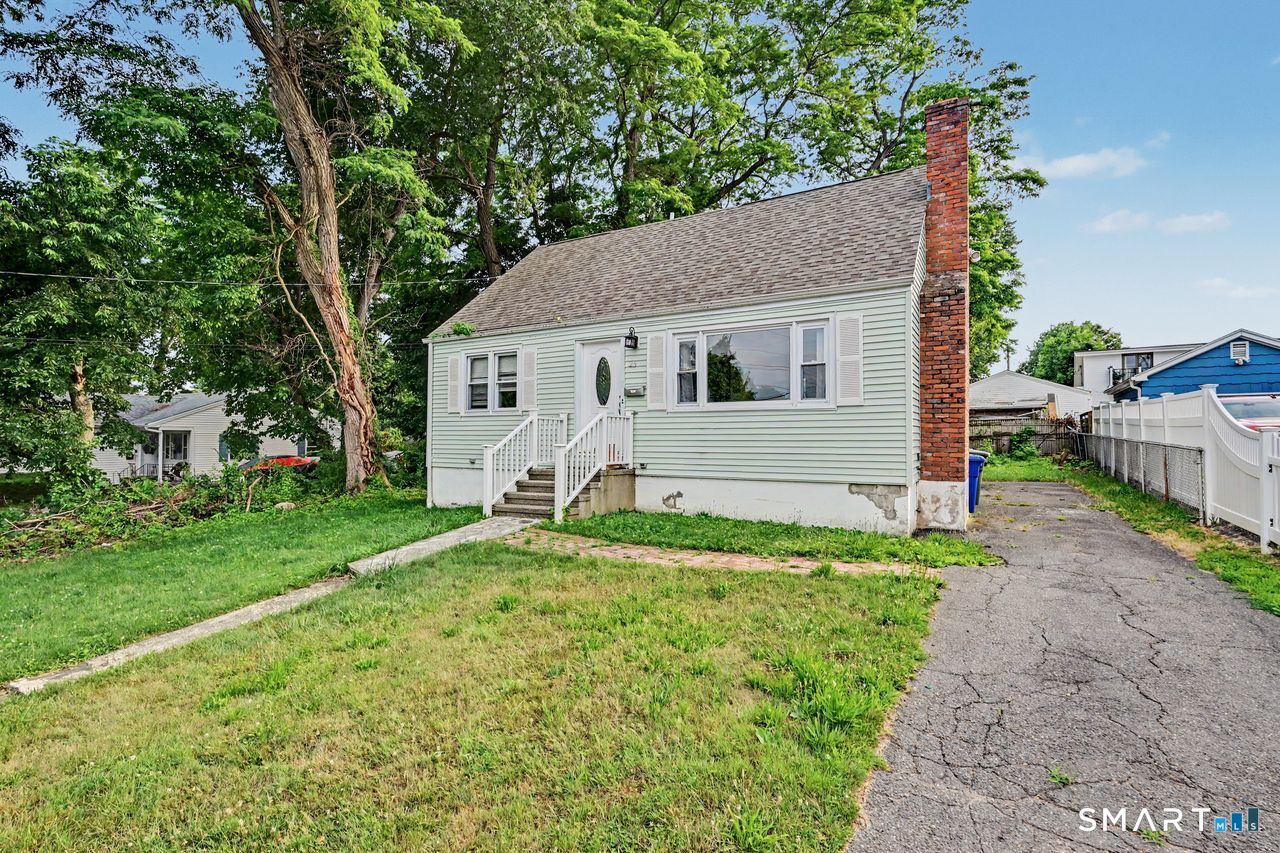 25 Myron Avenue, Bridgeport, CT 06606 | For Sale at $400,000