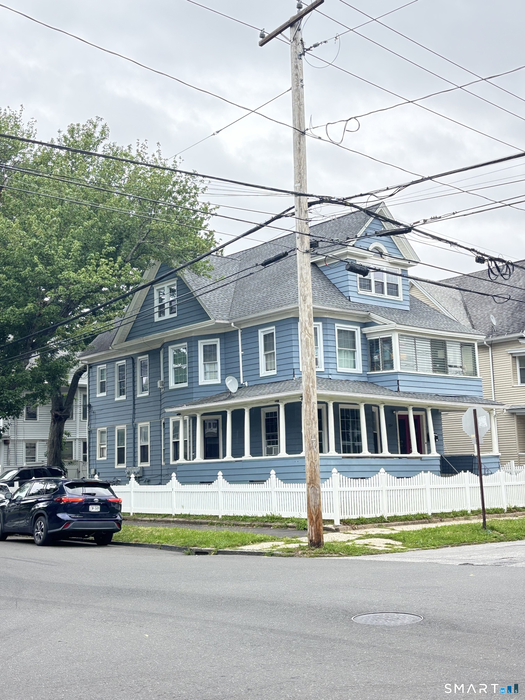 550 Laurel Avenue, Bridgeport, CT 06605 | For Sale at $689,000