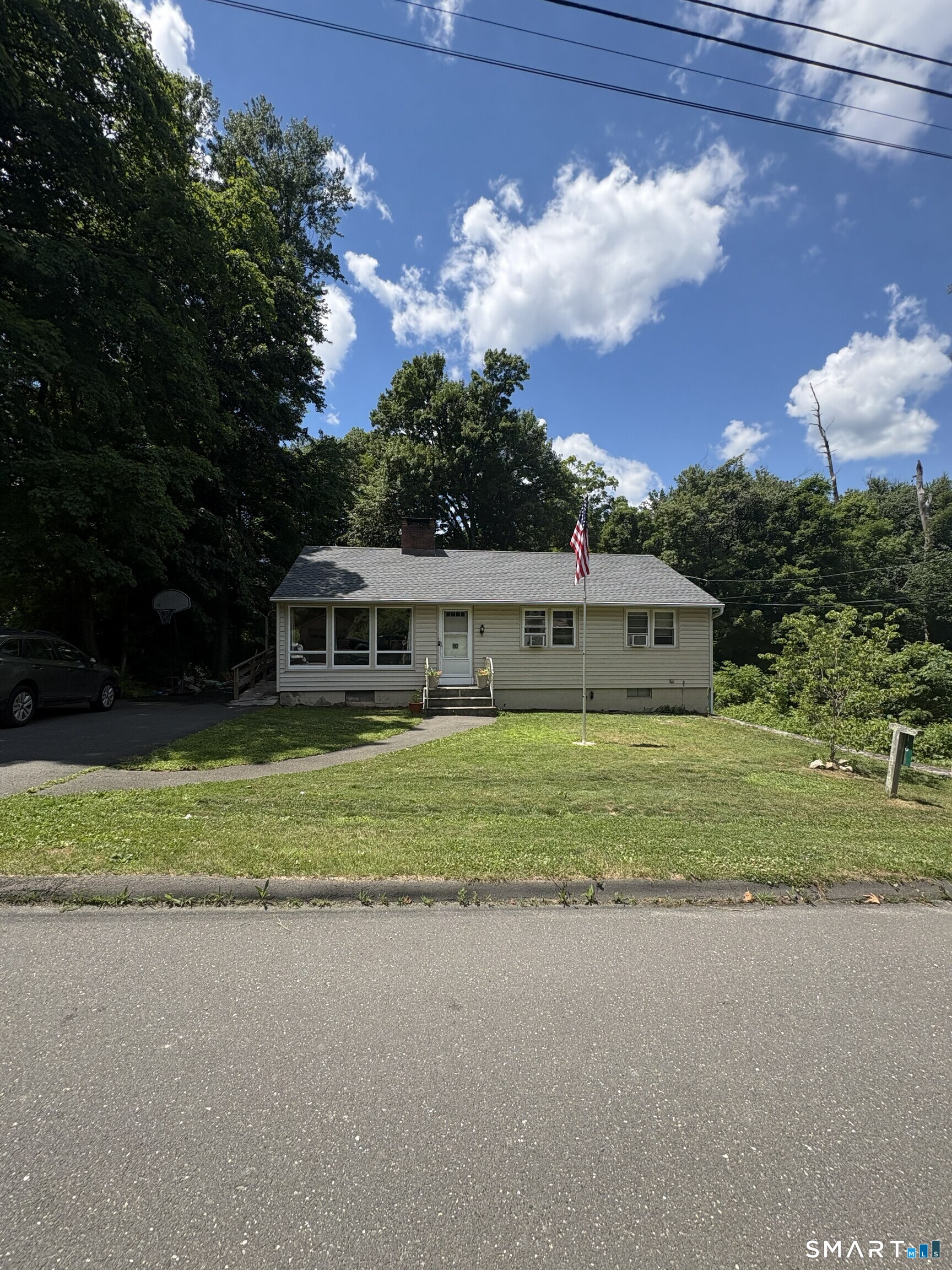 16 Pine Street, Newtown, CT 06482 | For Sale at $349,999