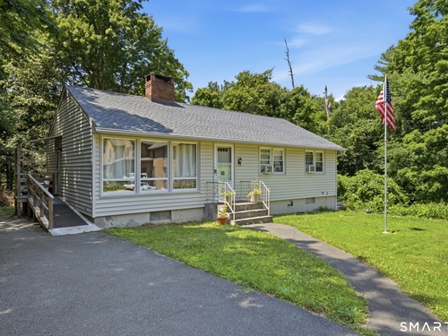  single family home for sale located at 16 Pine Street, Newtown, CT 06482