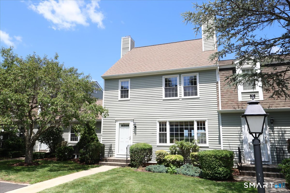 19 Prospect Ridge, 31, Ridgefield, CT 06877 | For Sale at $674,900