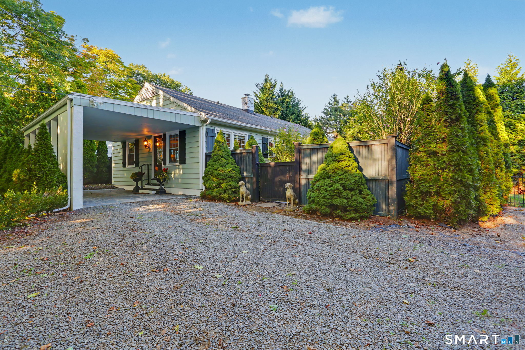 360 Pansy Road, Fairfield, CT 06824 | For Sale at $675,000