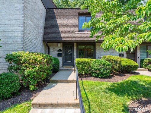  townhouse condo for sale located at 247 Hamilton Avenue, 6, Stamford, CT 06902
