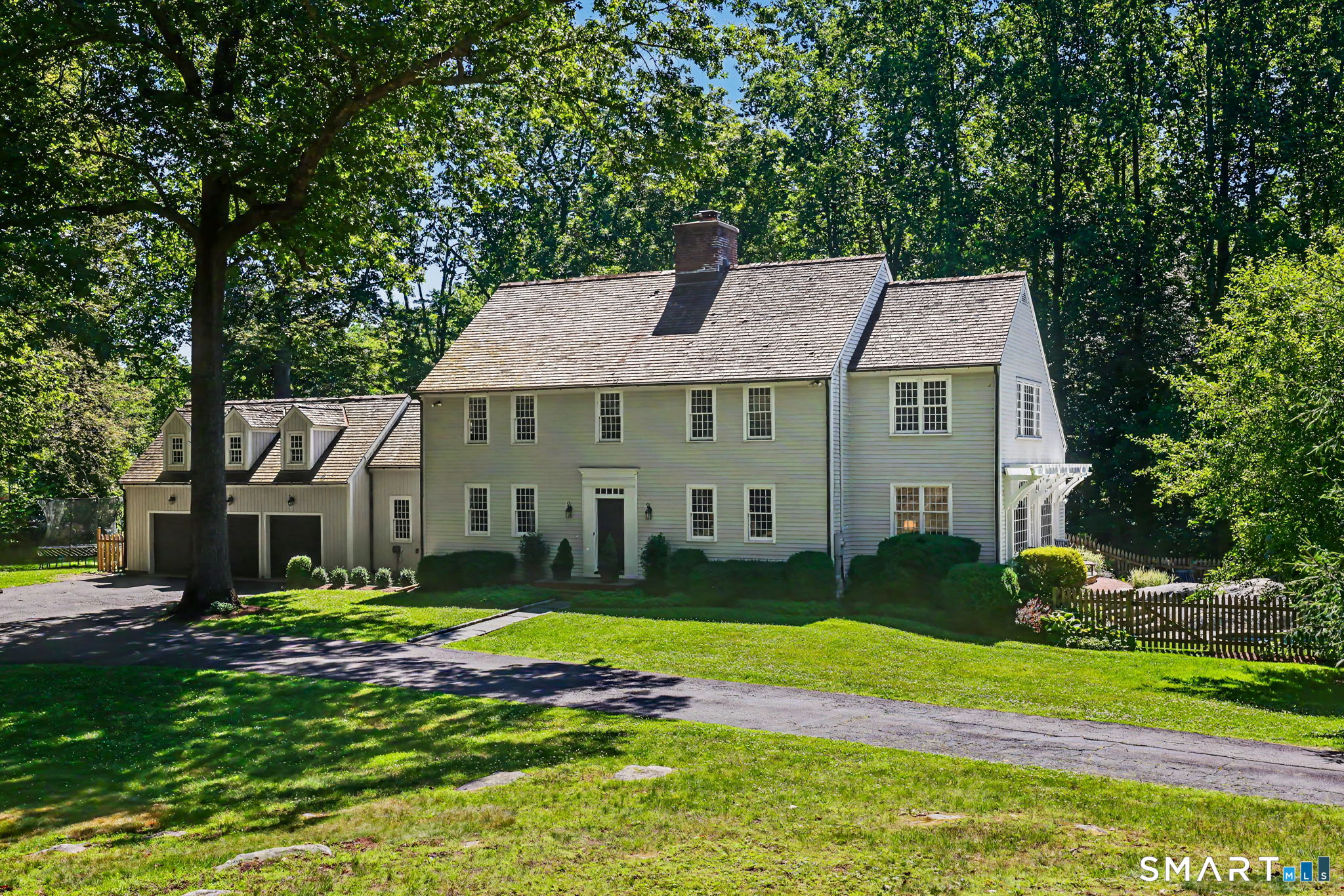 993 Lake Avenue, Greenwich, CT 06831 | For Sale at $3,500,000