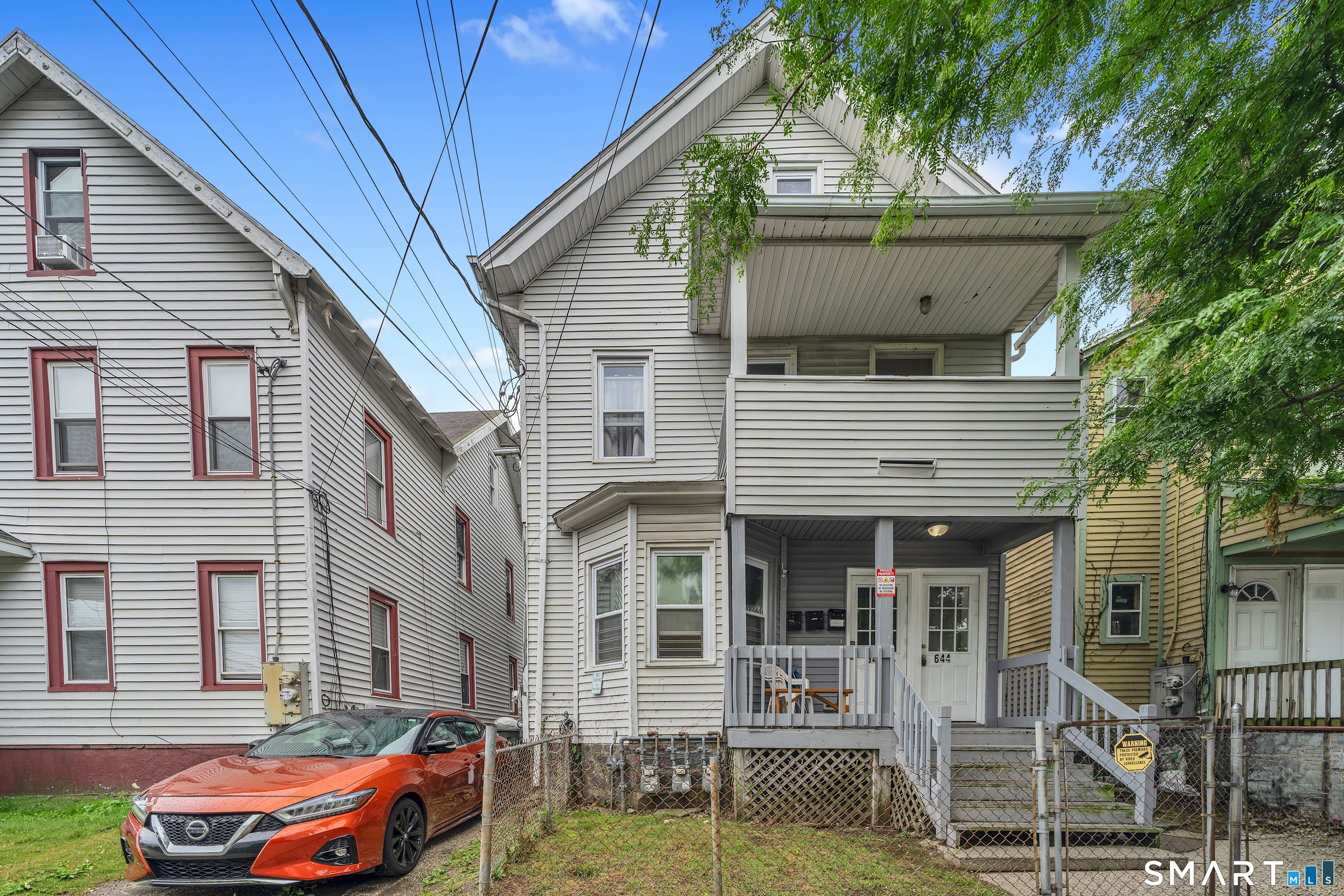 644-646 Maple Street, Bridgeport, CT 06608 | For Sale at $515,000