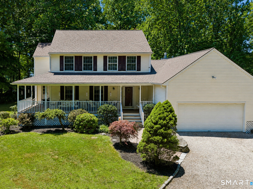  single family home for sale located at 10 Ferris Road, Newtown, CT 06470