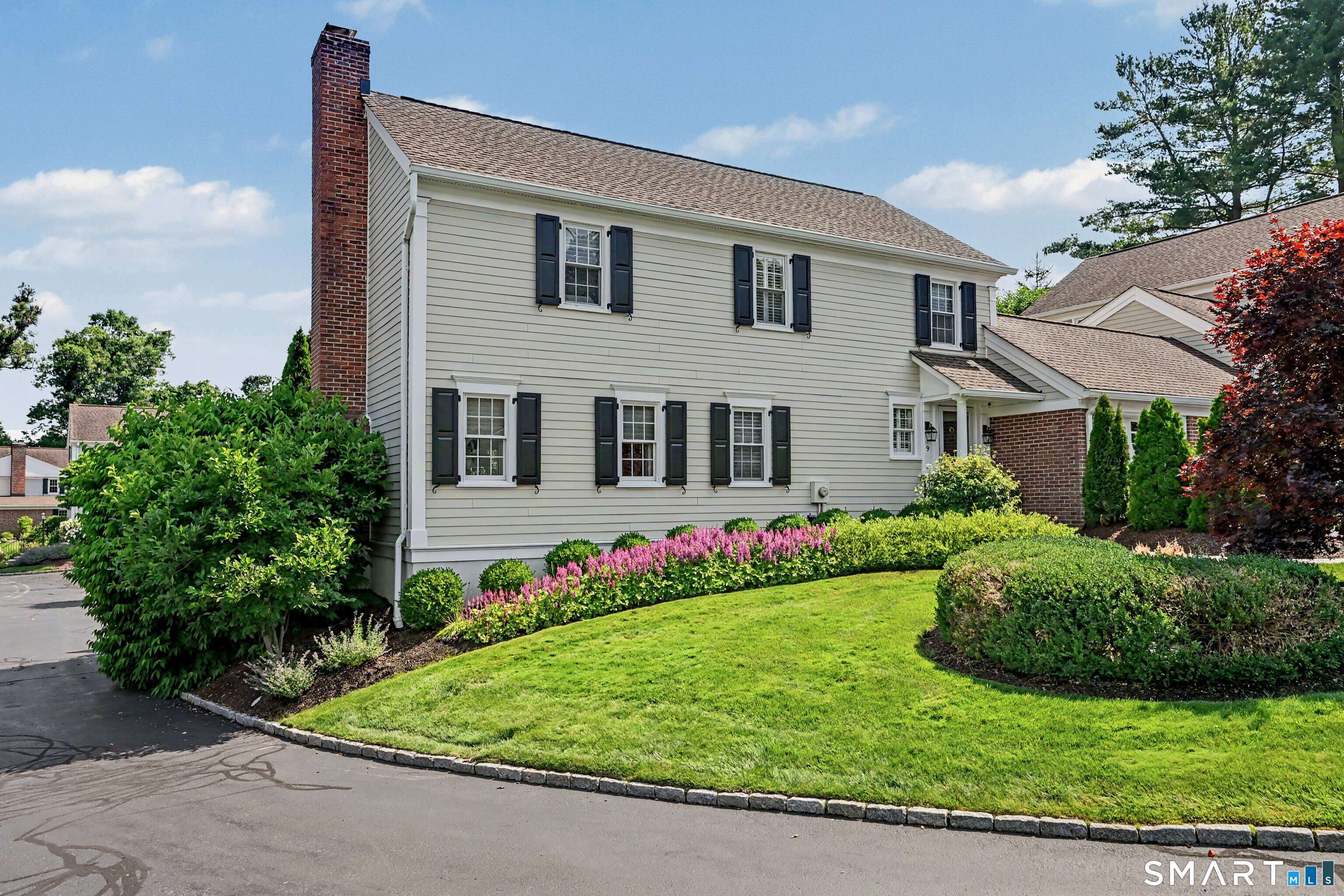 123 Richmond Hill Road, 9, New Canaan, CT 06840 | For Sale at $1,425,000