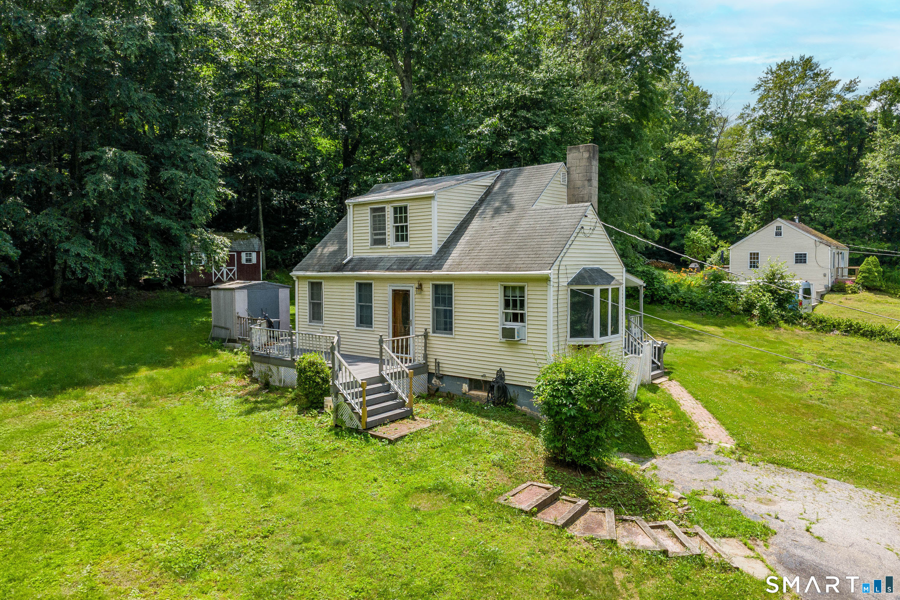 5 Parmalee Park Place, Newtown, CT 06470 | For Sale at $369,000