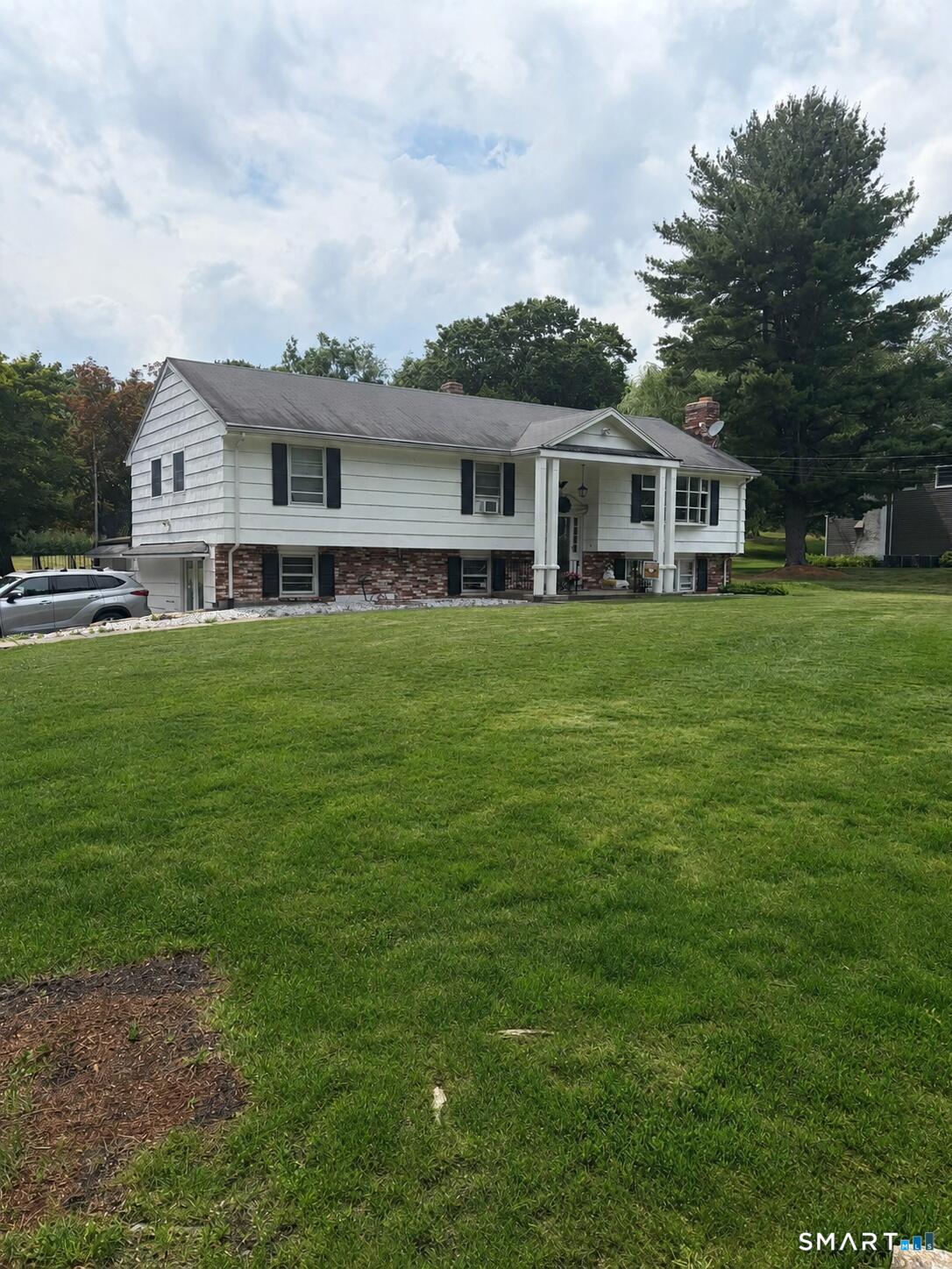 4685 Madison Avenue, Trumbull, CT 06611 | For Sale at $749,900