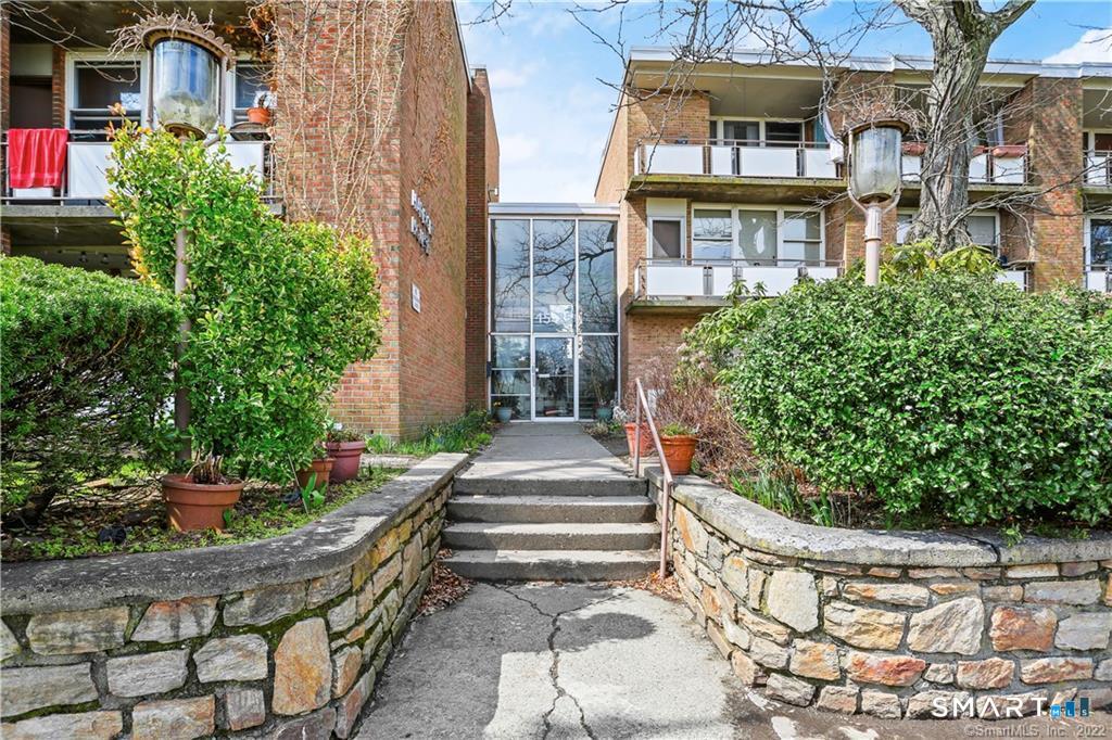 25 Ellsworth Street, 5, Bridgeport, CT 06605 | For Sale at $215,000