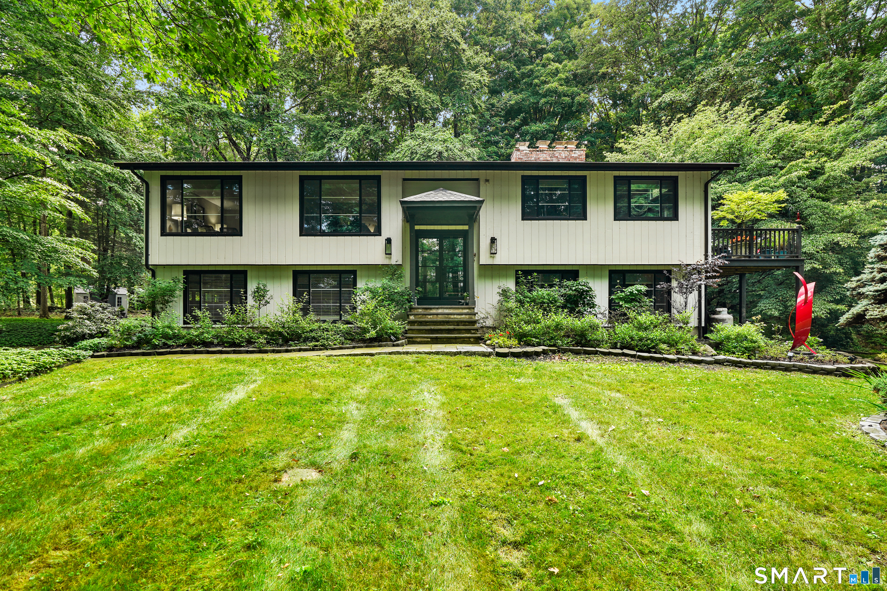 41 Silver Hill Road, Ridgefield, CT 06877 | For Sale at $1,300,000