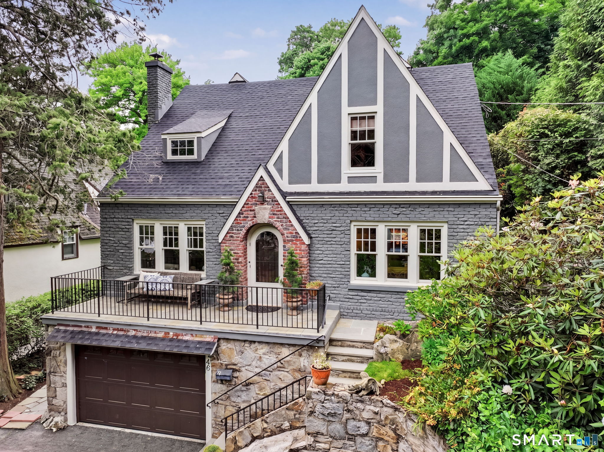 46 Valleywood Road, Greenwich, CT 06807 | For Sale at $2,695,000
