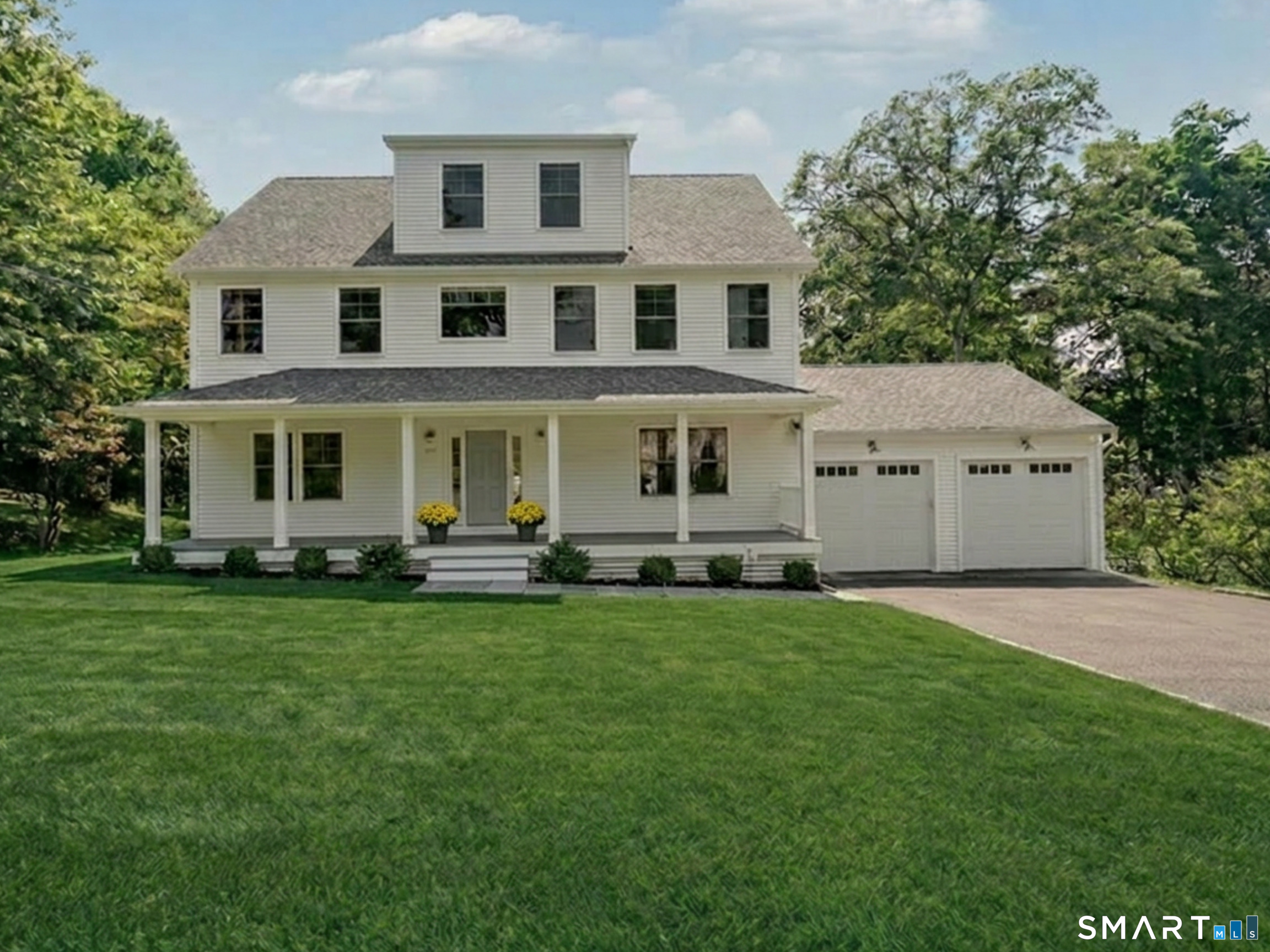 469 Woodridge Avenue, Fairfield, CT 06825 | For Sale at $1,475,000
