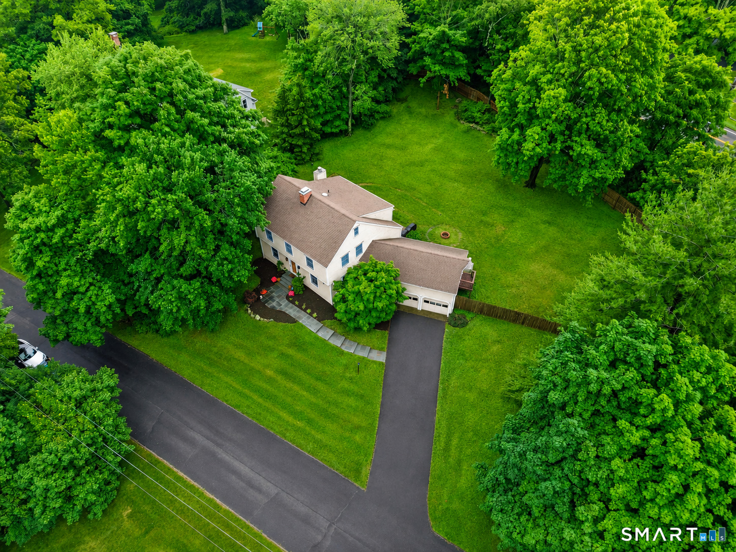 14 Woodchuck Lane, Ridgefield, CT 06877 | For Sale at $1,300,000