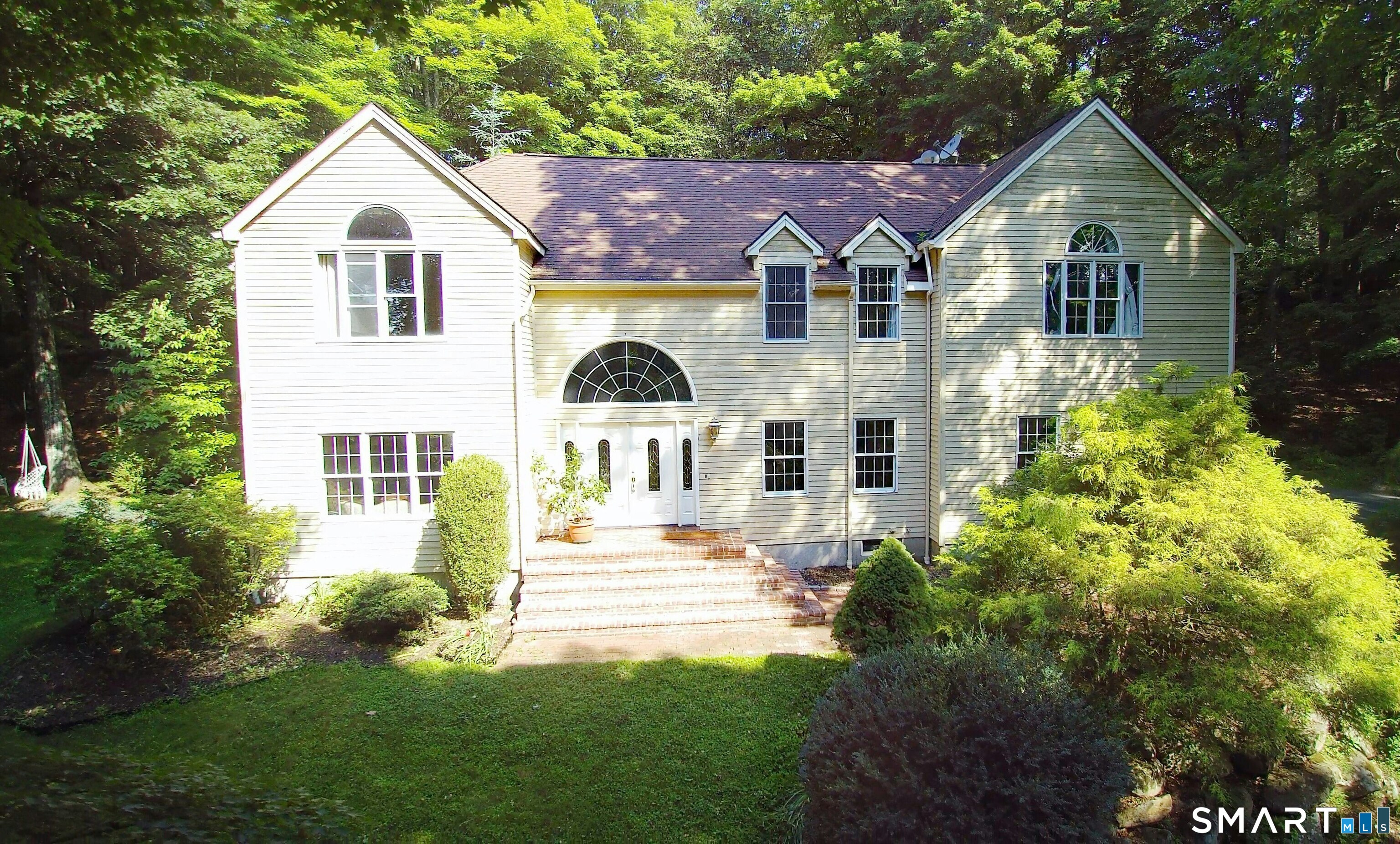 123A Peaceable Street, Redding, CT 06896 | For Sale at $899,000