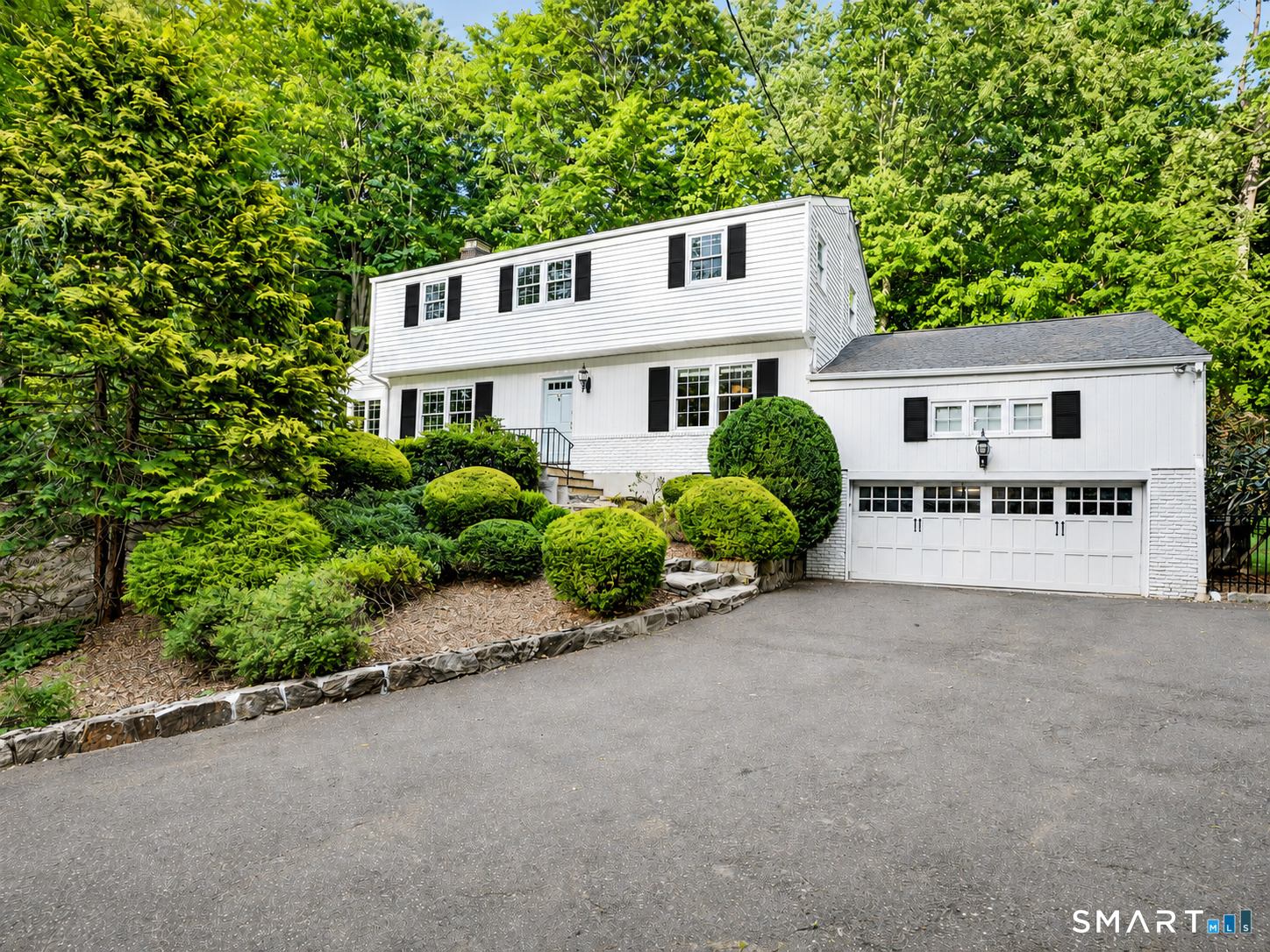 2 Arnold Drive, Stamford, CT 06905 | For Sale at $1,049,500