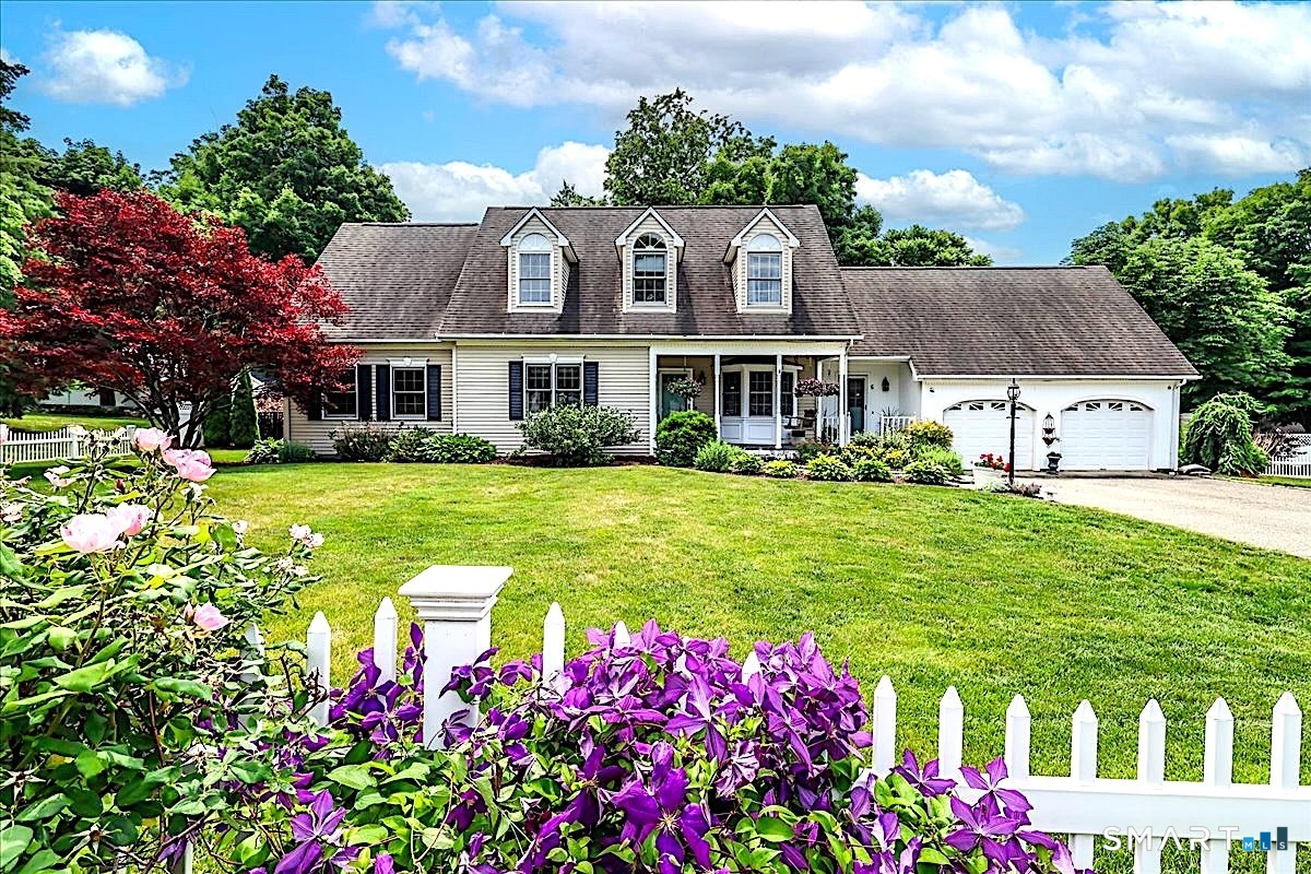 6 Elizabeth Street, Newtown, CT 06470 | For Sale at $950,000