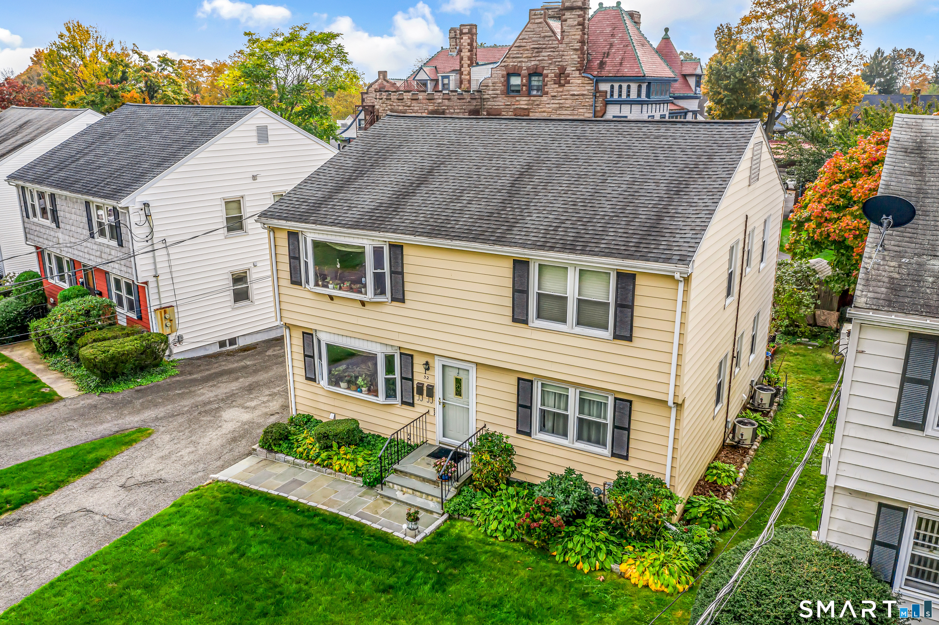 32 Hackett Circle North, Stamford, CT 06906 | For Sale at $950,000