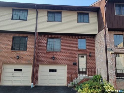  townhouse condo for sale located at 237 Strawberry Hill Avenue, 23, Stamford, CT 06902
