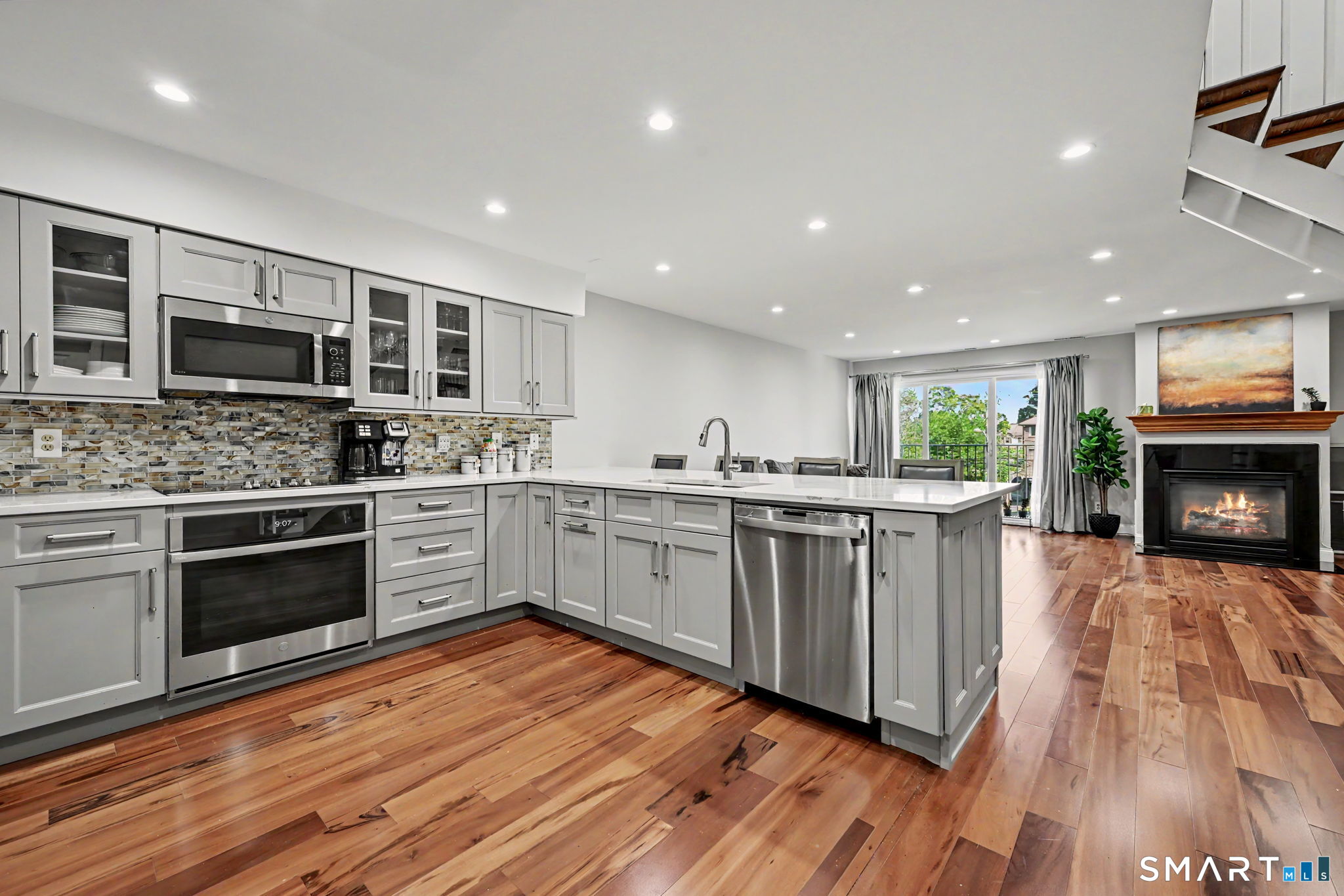 1400 Bedford Street, 5, Stamford, CT 06905 | For Sale at $495,000